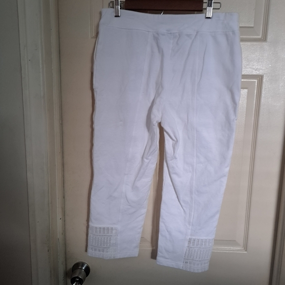 Weekends by chicos A-24 - Picture 2 of 4